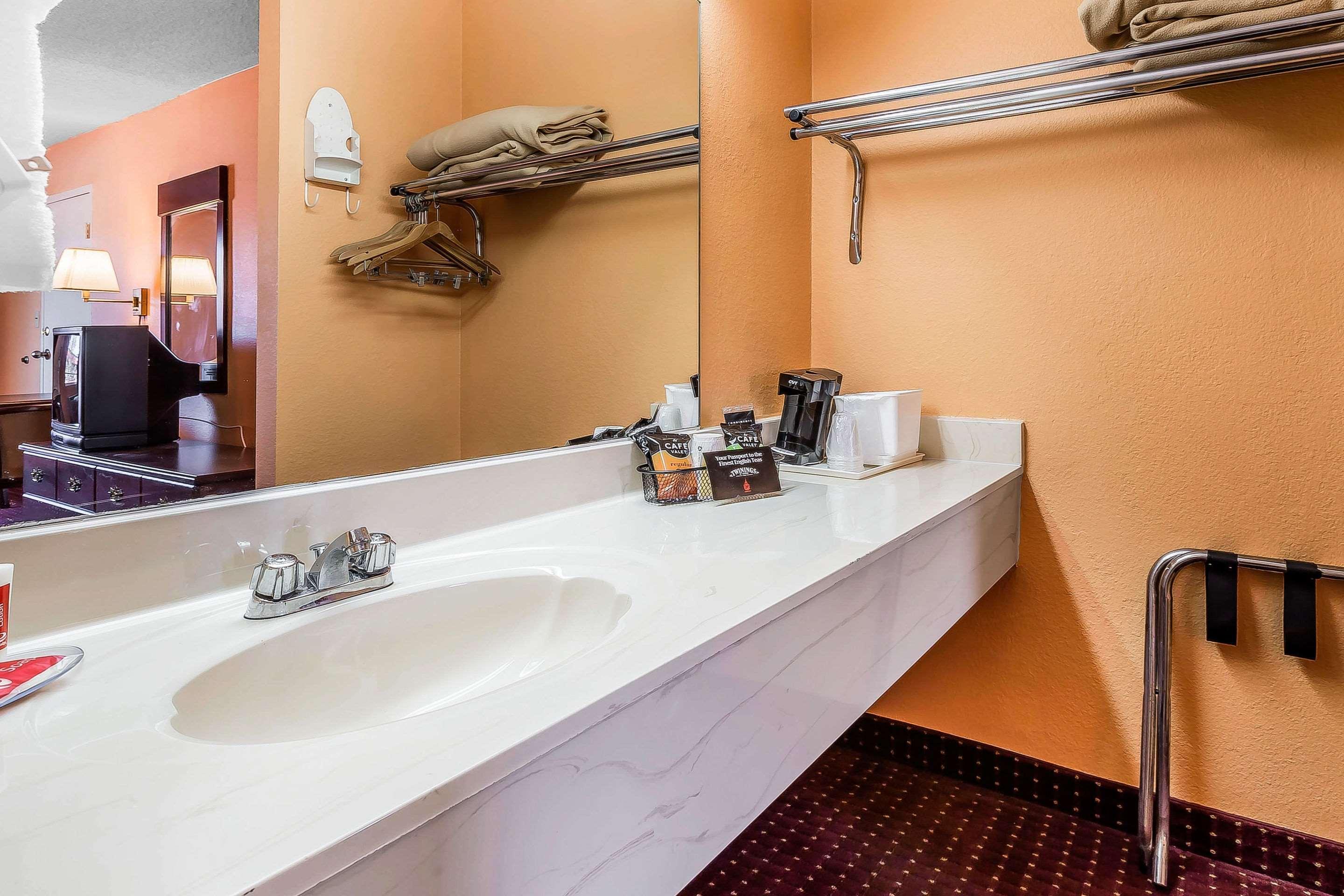 Econolodge Lavonia Екстериор снимка